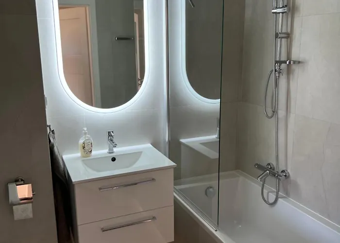 Sloneczny Centrum Apartment *